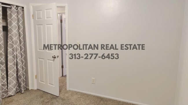 Building Photo - 6973 Chirrewa St