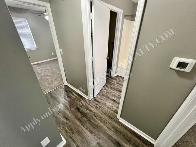 Building Photo - Affordable Living in Kansas City-Available NOW!!