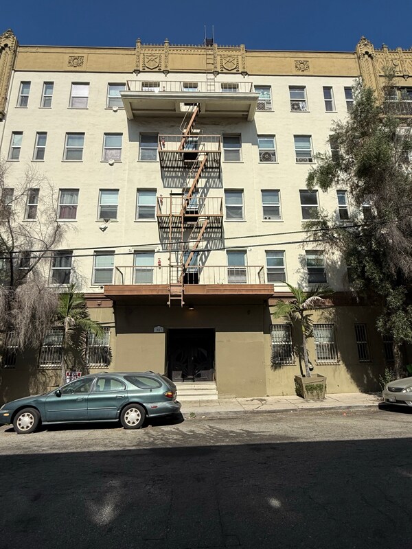 Building Photo - 1523 N McCadden Pl