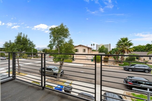 Building Photo - 5394 Redding Rd