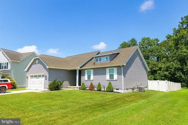 Building Photo - 270 Waterway Dr