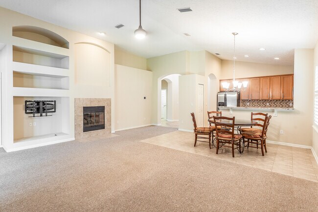 Building Photo - 75094 Glen Spring Way
