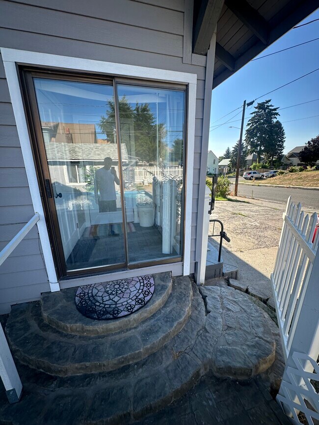 Building Photo - 2 N Delaware Ave