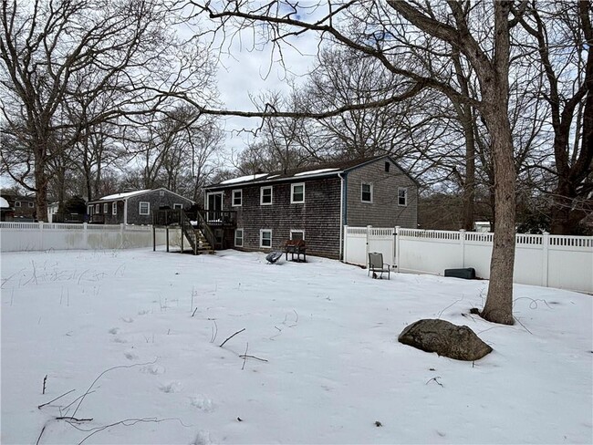 Building Photo - 24 Greenwood Dr