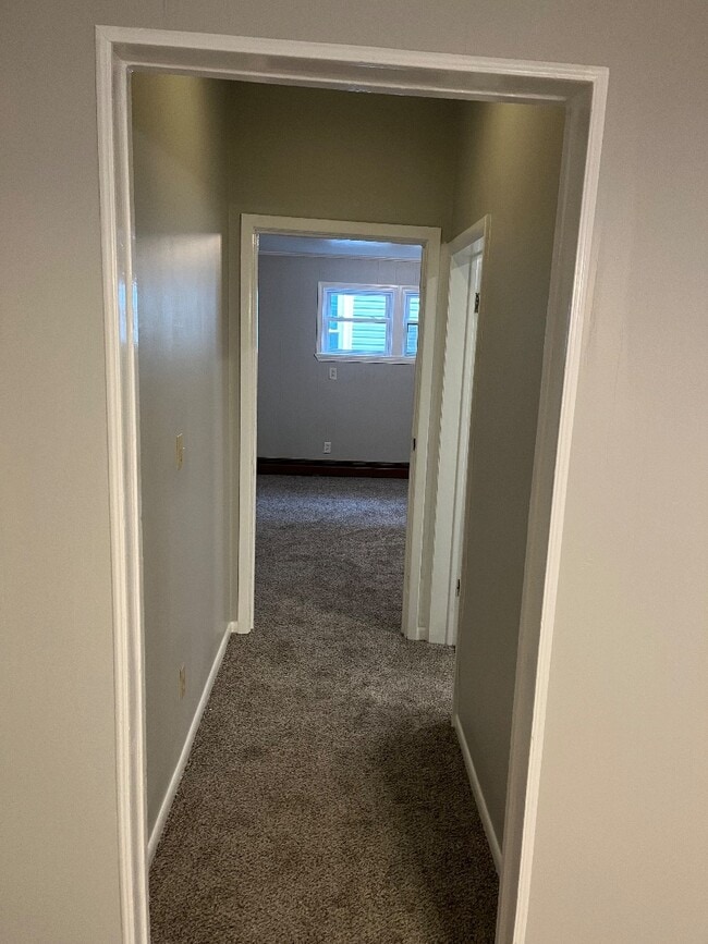 Building Photo - 424 Pine St