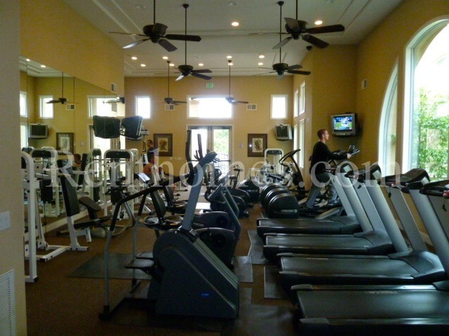 Building Photo - 568 Almond Rd