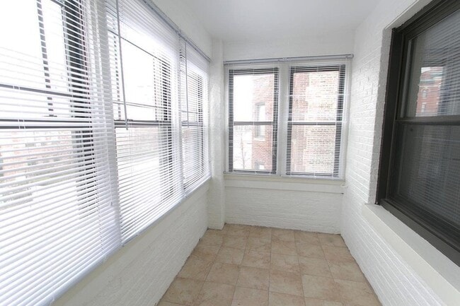 Floorplan - 5401-5405 S. Drexel Boulevard