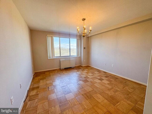 Building Photo - 10201 Grosvenor Pl