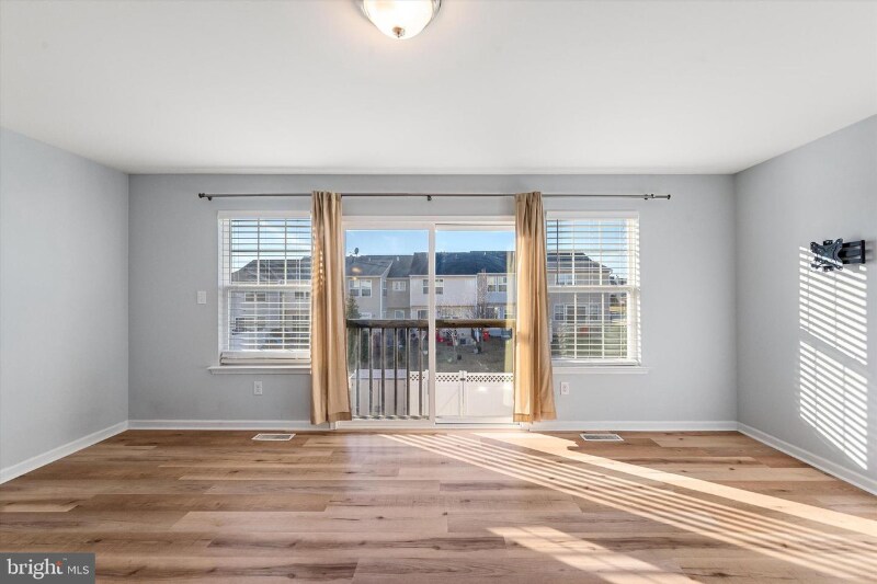 Building Photo - 1157 Mare St