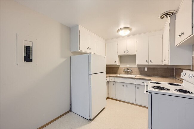 Building Photo - 8255 Corliss Ave N