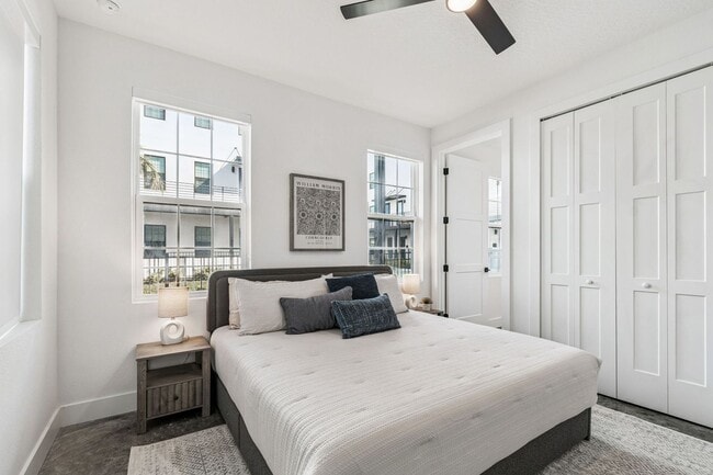 Building Photo - Modern Townhome For Lease in downtown St Pete and Warehouse Arts District