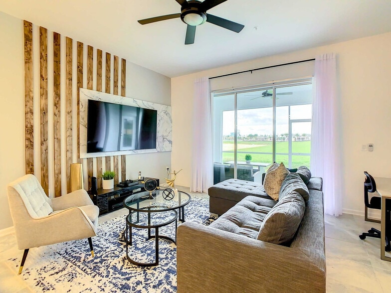 Building Photo - 9331 Sommerset Hills Dr