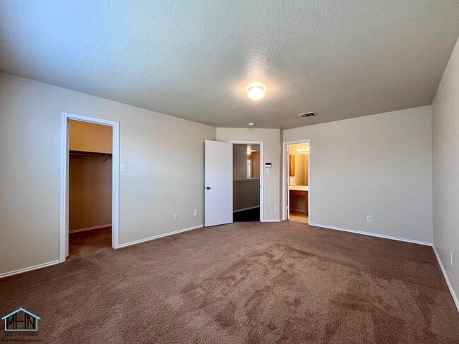 Building Photo - 127 Booker Palm