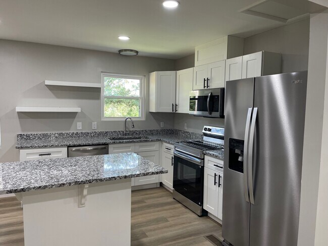 Building Photo - 119 Washington Cir