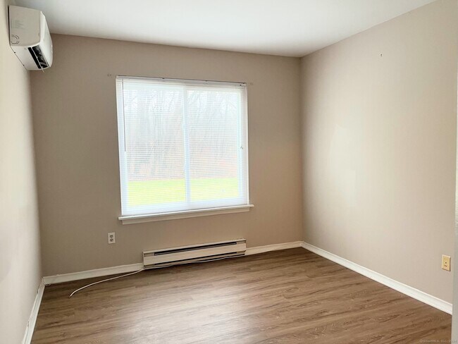 Building Photo - 97 Candlewood Dr