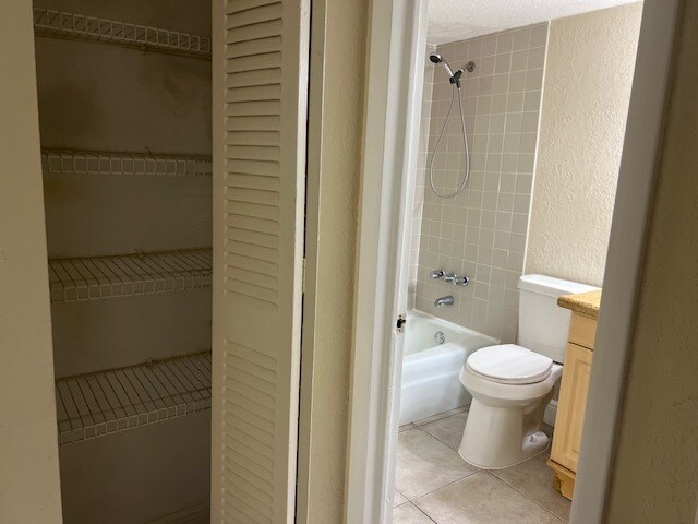 Building Photo - 11131 Royal Palm Blvd