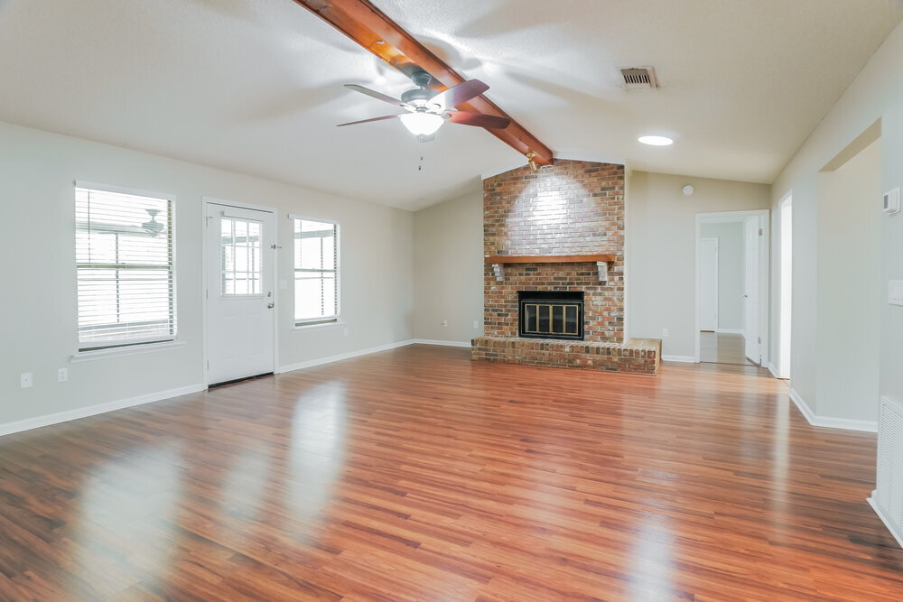 Building Photo - 5430 Otters Run Ln