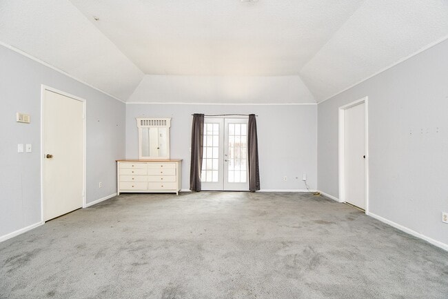 Building Photo - 11906 Pepperdine Ln