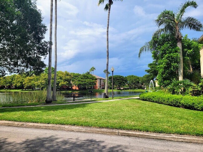 Building Photo - 4167 N Haverhill Rd