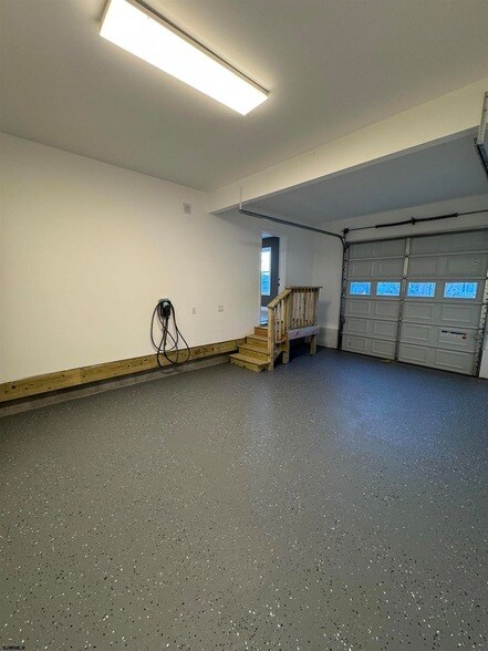 Building Photo - 1140 Parkside Ave.