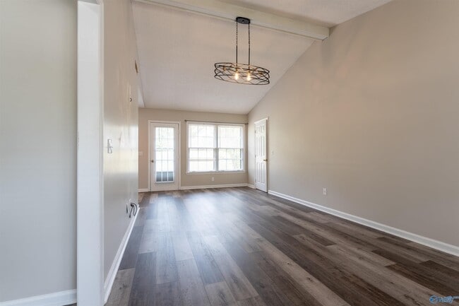 Building Photo - 107 Bridgestone Dr NE