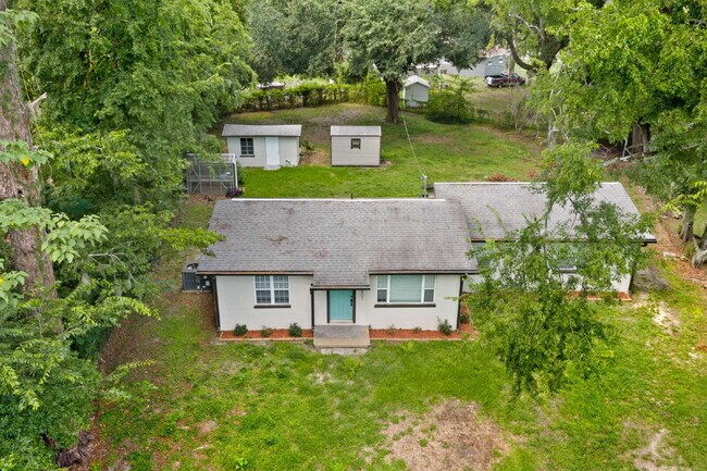 Building Photo - 3BR Home on Oversized Lot with Shed & Greenhouse
