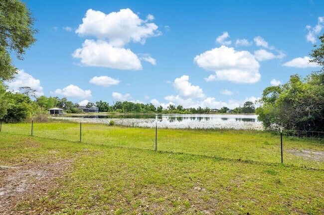 Building Photo - 3636 Lake Buynak Rd