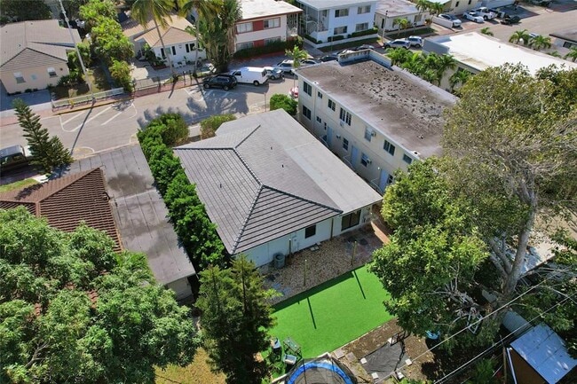 Building Photo - 775 81st St