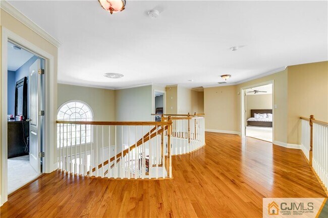 Building Photo - 35 Old Mill Rd