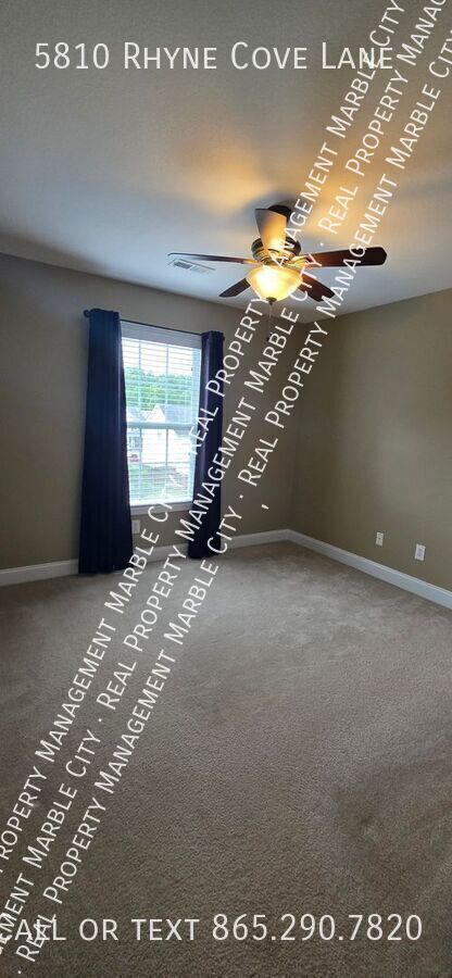 Building Photo - 5810 Rhyne Cove Ln