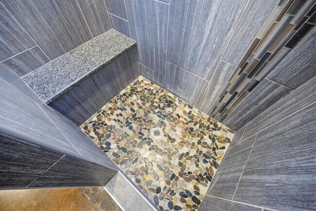 Building Photo - 1125 Walton Ln