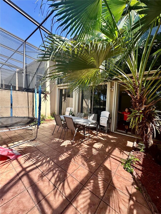 Building Photo - 3522 Torremolinos Ave