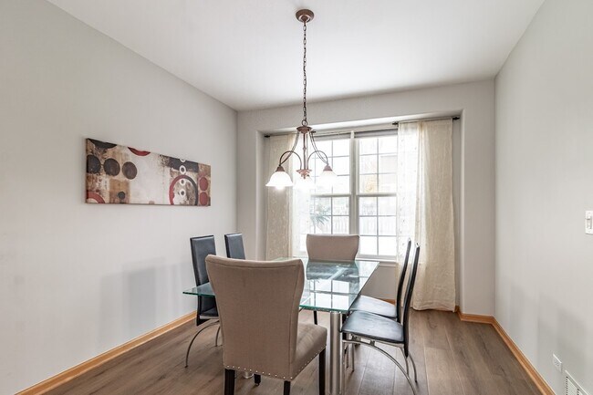 Building Photo - 276 Pembrook Ln