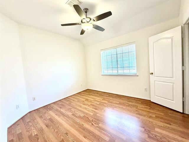 Building Photo - 516 Hawken Dr