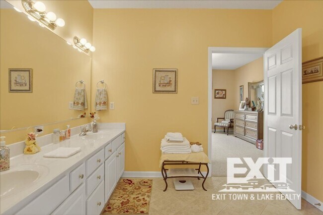 Building Photo - Beautiful Home in Beaver Creek