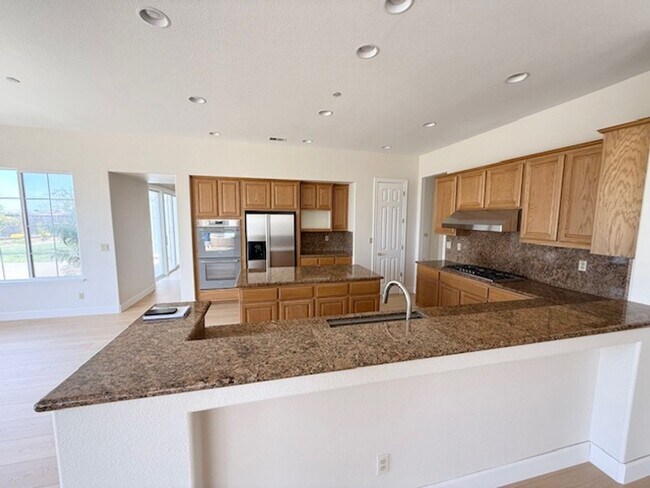 Building Photo - Avalon Heights Fremont 4 bed/3 bath, new paint & new wood floors, Gated Community, Top Tier Schools