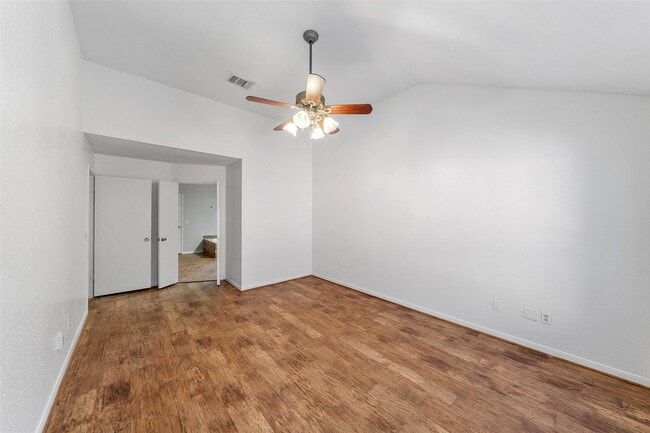 Building Photo - 107 Sandpebble Dr