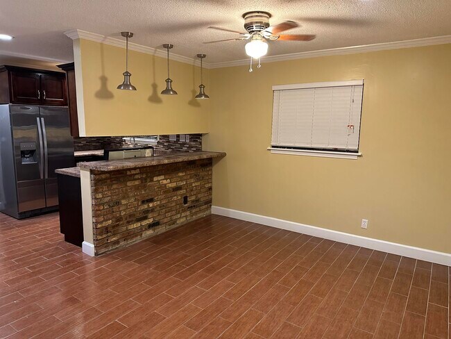 Building Photo - 2869 Knightway Cove