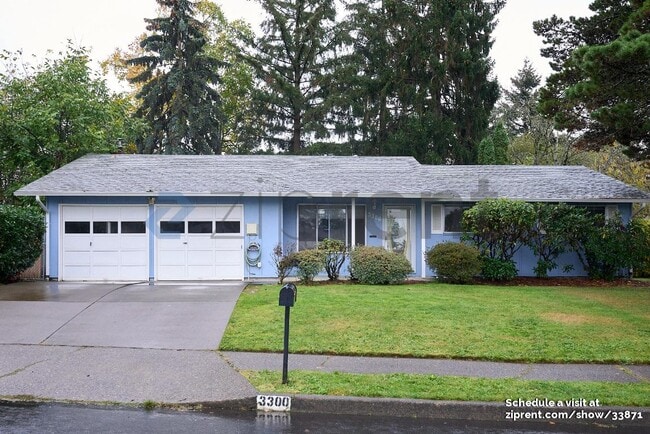 Building Photo - 3300 NE Robin Ct