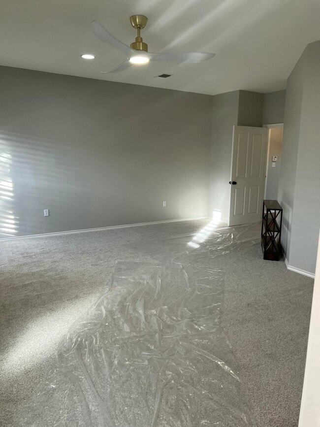 Building Photo - 6904 Freeport Ave