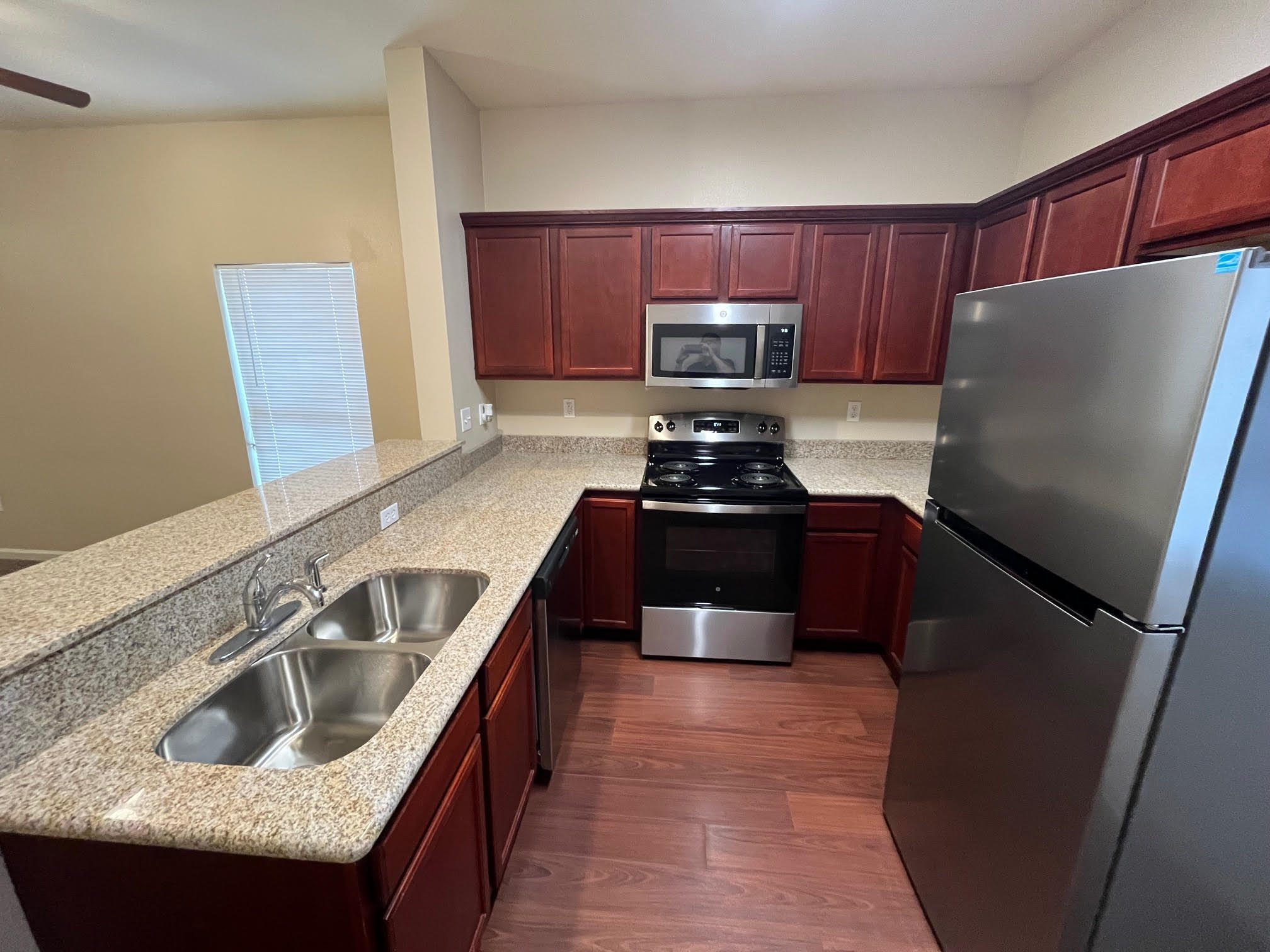 Building Photo - 285 Bella Sera Ln