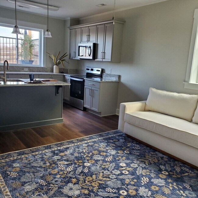 Building Photo - 119 W Depot St