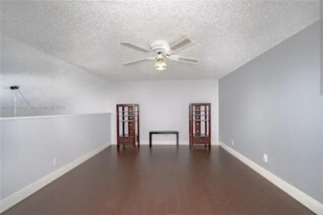 Building Photo - 3324 NW 101st Ave