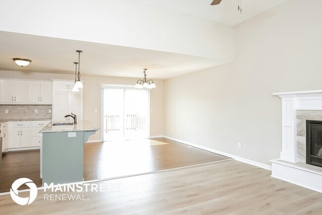 Building Photo - 1404 Silhouette Dr