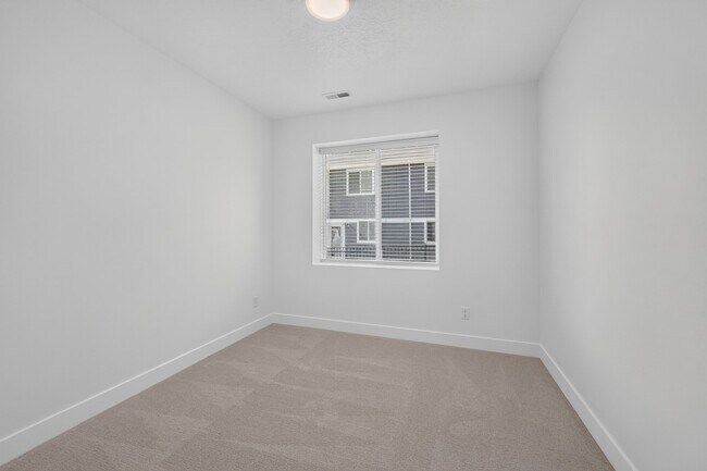 Building Photo - 953 W Mountain Holw Wy