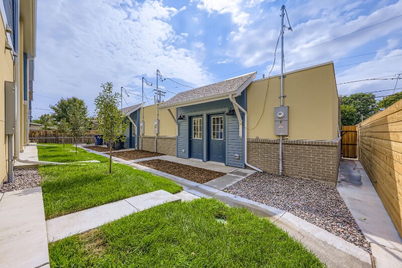 Building Photo - 57 Elati St