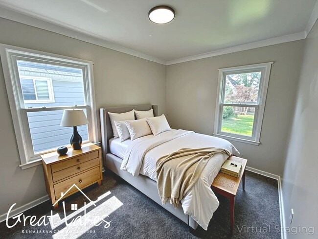 Building Photo - Stunning 3 Bedroom 1 Bathroom now availabl...