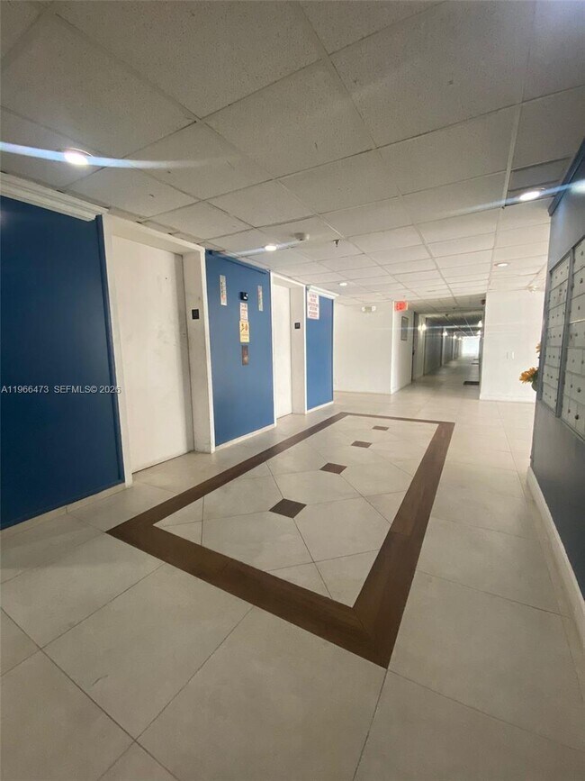 Building Photo - 16450 NW 2nd Ave