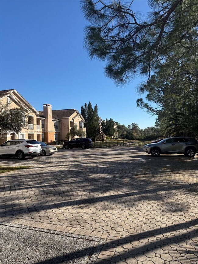 Building Photo - 17962 Villa Creek Dr