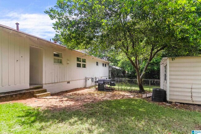 Building Photo - 9 Rhonda Dr